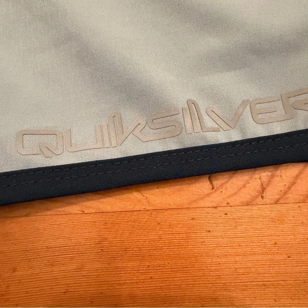 Quiksilver Omni Shorts Men's L Dusty Blue Stretch Waist Dry Flight Athletic